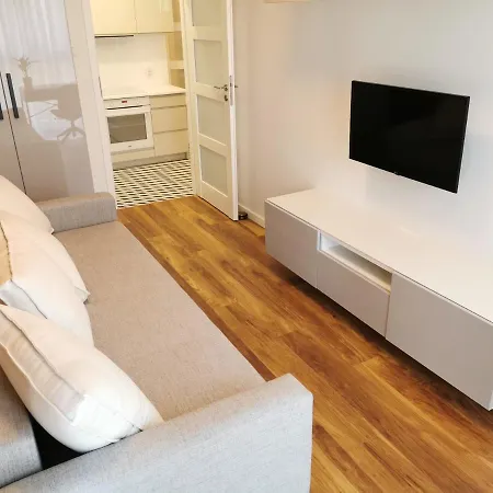 Zajezdnia Wrzeszcz Apartamento *