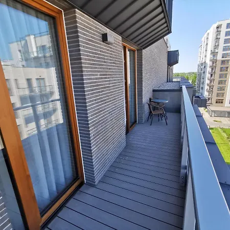 Zajezdnia Wrzeszcz Apartamento *